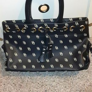 Dooney &Burke womens handbag: 100% Authentic,  Exc